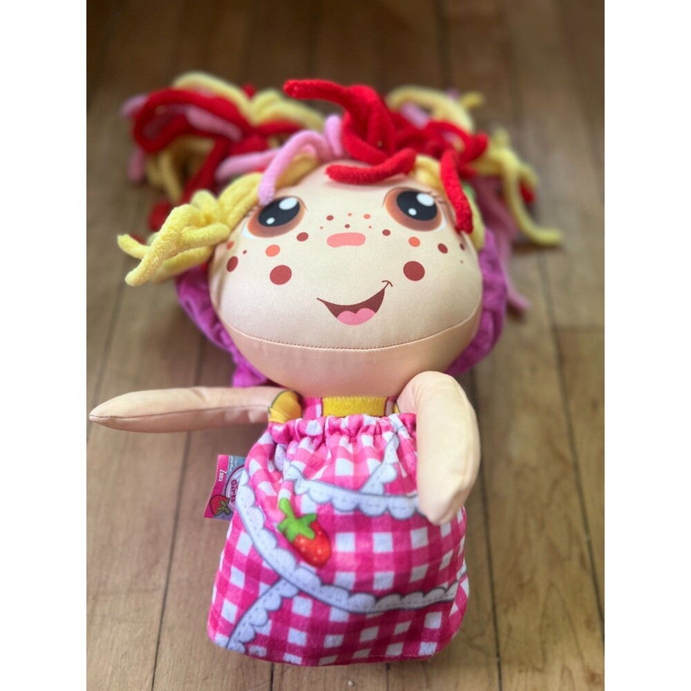 Flip Zee Girls 18" ZANA Very Berry Strawberry Sweet & Cuddly 2 in 1 Plush Doll